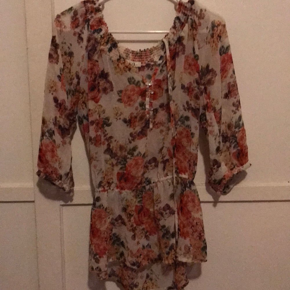 Floral blouse top
